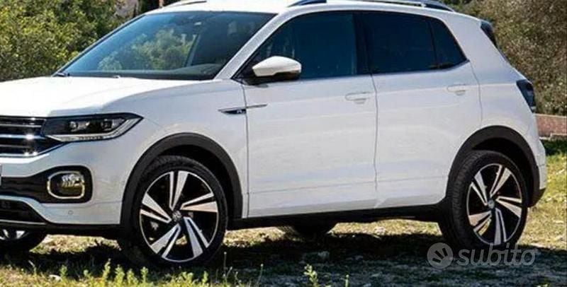 Bianco Usata 2023 VW T-Cross R-line SUV | 20.000 € (Buon prezzo) - Immagine 1/4