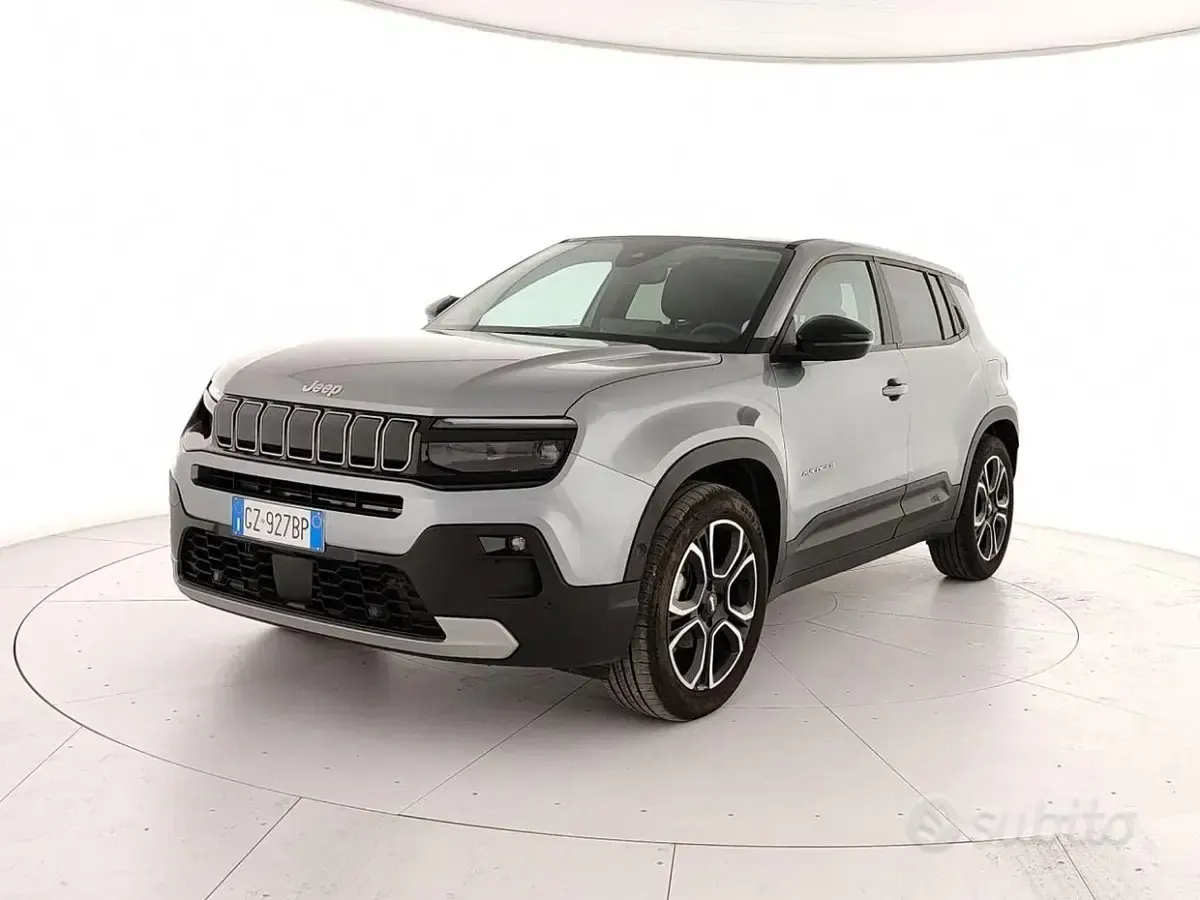 Usata Jeep Avenger Summit 101 CV (74 kW) 2025 Grigio SUV