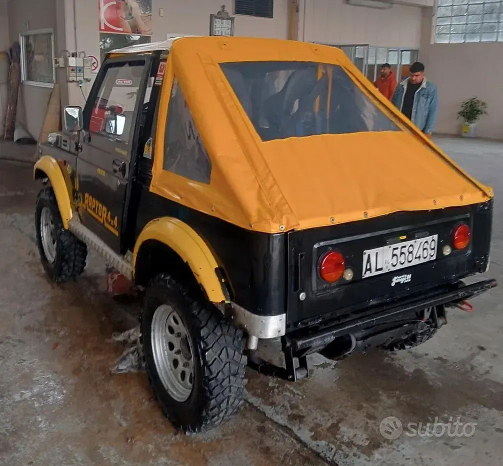 Usata Suzuki Samurai 64 CV (47 kW) 1986 Nero SUV