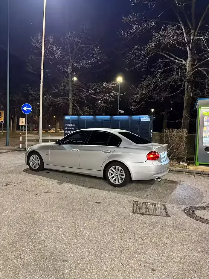 Usata BMW 320 Efficient Dynamics 163 CV (119 kW) 2005 Grigio Berlina