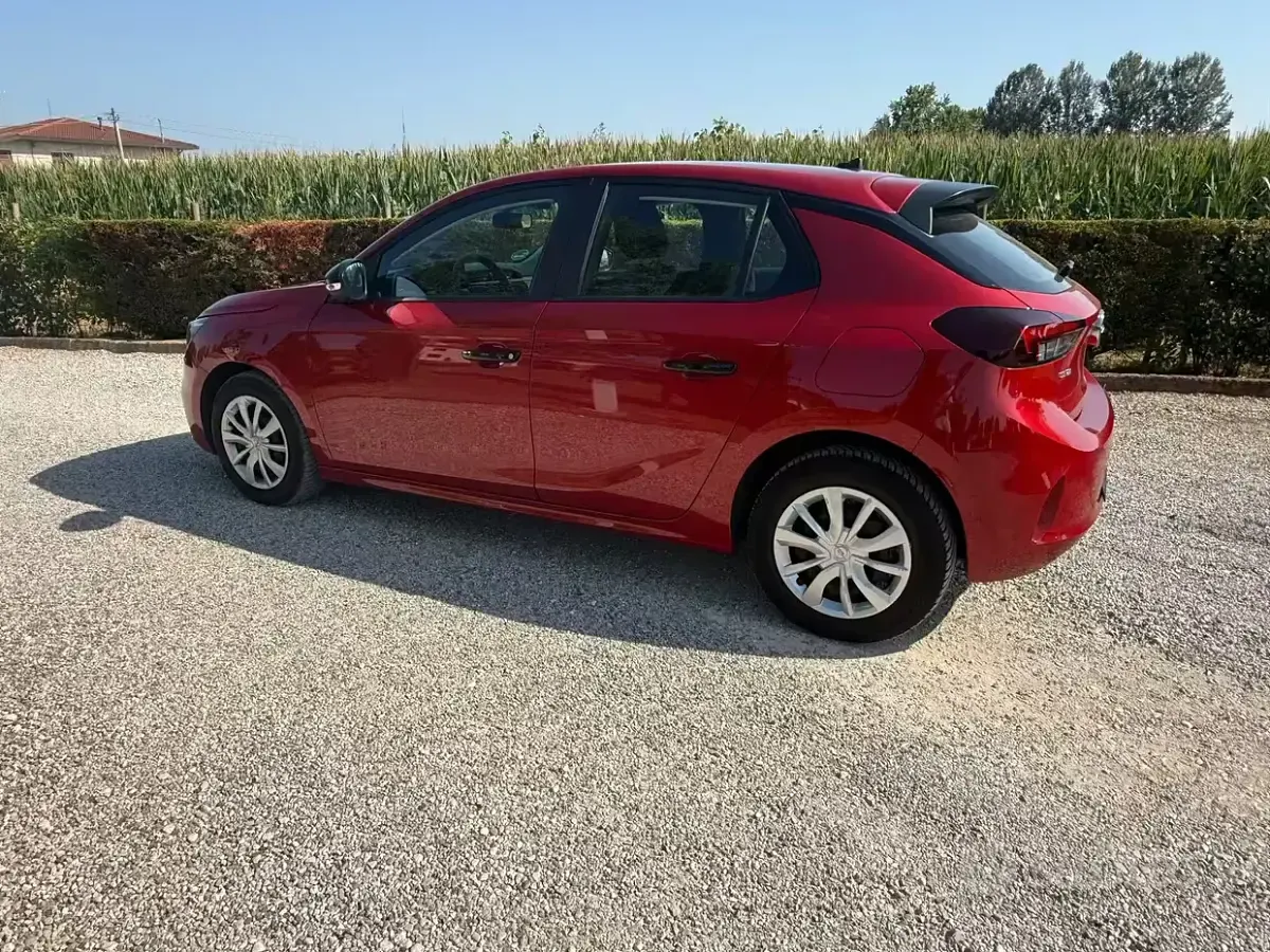 Usata Opel Corsa Elegance 75 CV (55 kW) 2020 Rosso Utilitaria