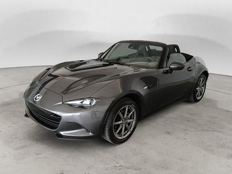 Nuova Mazda MX5 132 CV (97 kW) 2025 Machine grey Cabrio