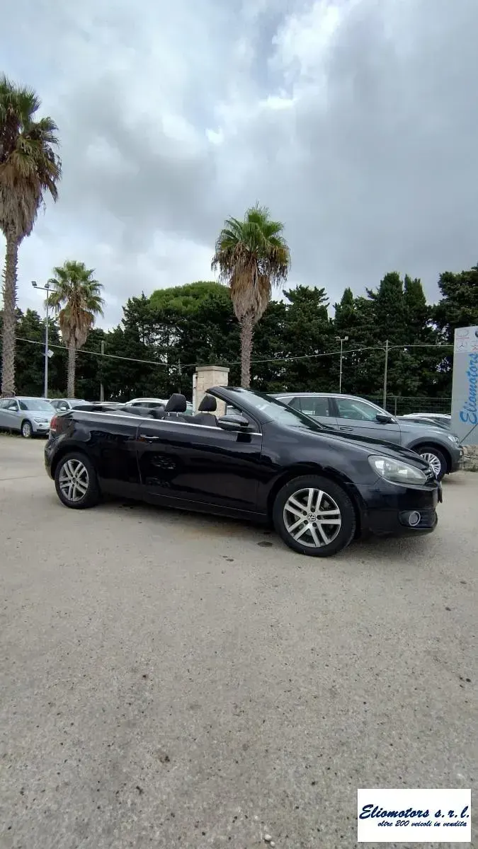 Usata VW Golf Cabriolet 140 CV (102 kW) 2014 Nero Cabrio