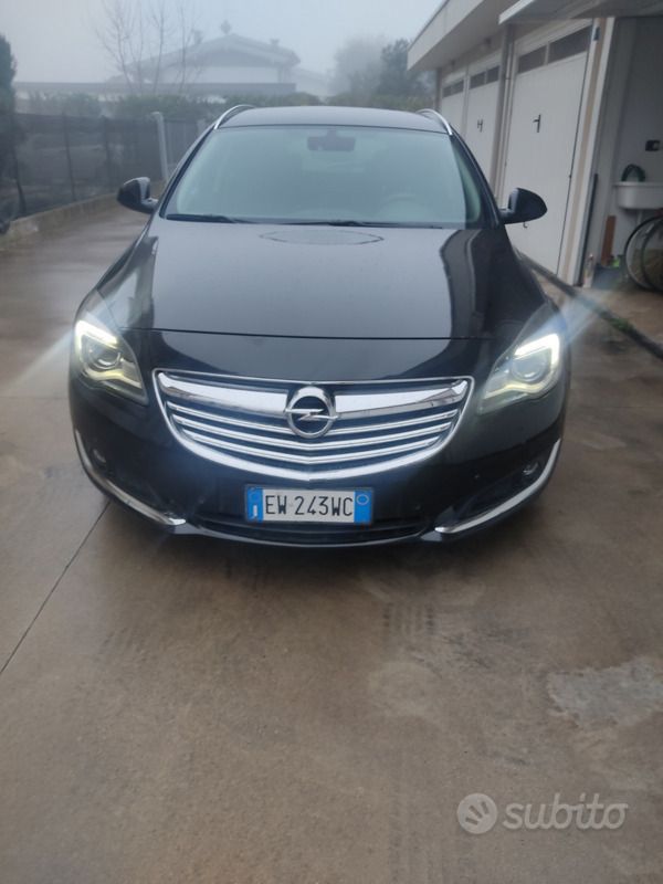 Usata Opel Insignia Cosmo 163 CV (119 kW) 2014 Nero Station wagon