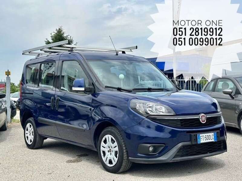 Usata Fiat Doblò Lounge 120 CV (88 kW) 2018 Blu/azzurro Monovolume