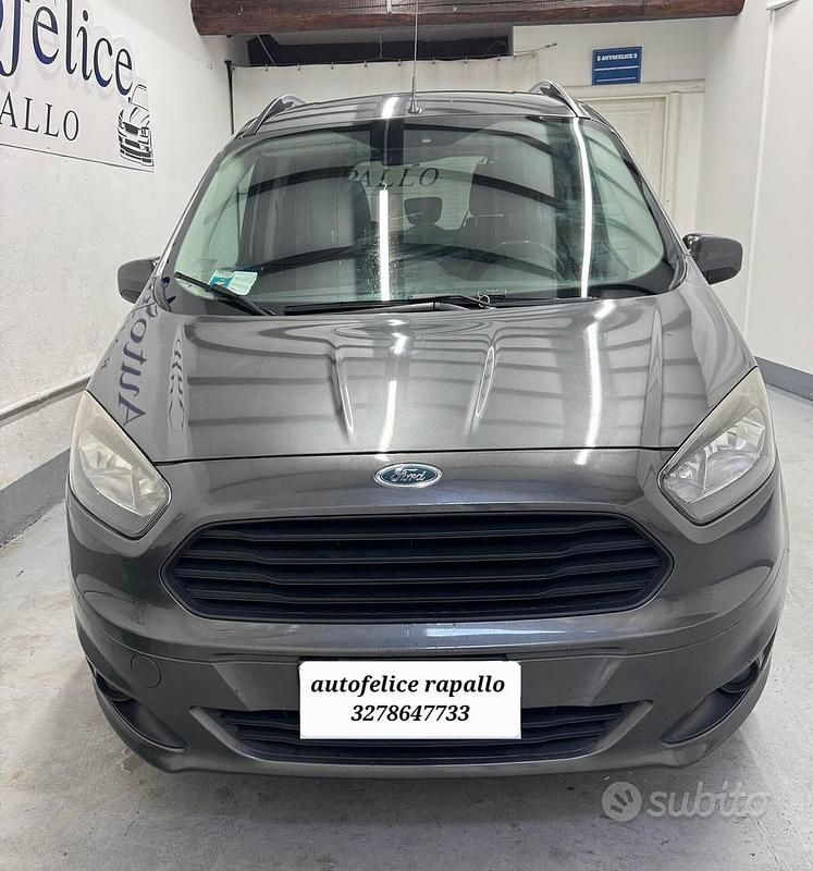 Usata Ford Tourneo Courier Sport 75 CV (55 kW) 2018 Grigio Monovolume