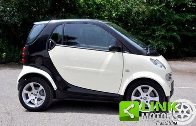 Usata Smart ForTwo Coupé Pulse 61 CV (44 kW) 2007 Bianco Coupé