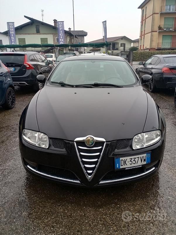 Usata Alfa Romeo GT Distinctive 150 CV (110 kW) 2007 Nero Coupé