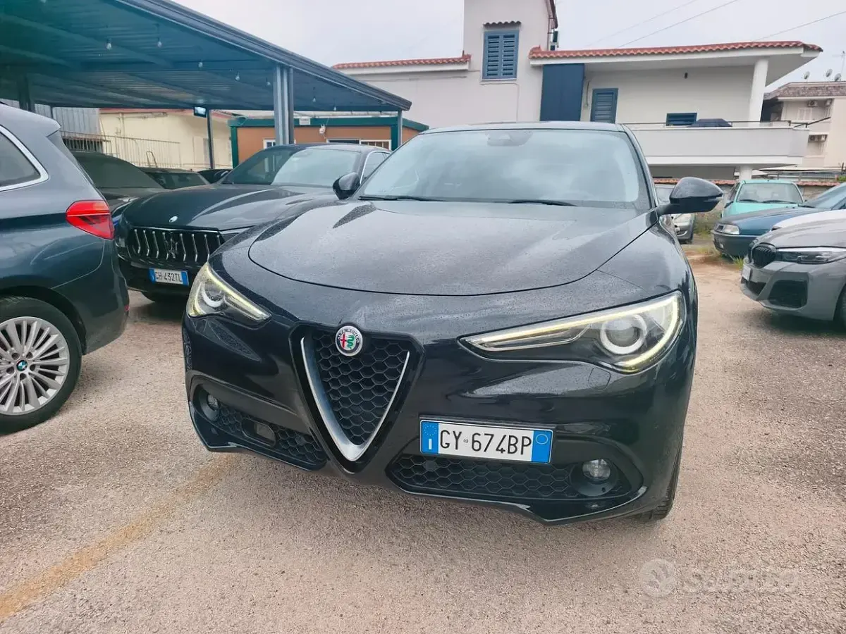 Usata Alfa Romeo Stelvio 210 CV (154 kW) 2017 Nero SUV
