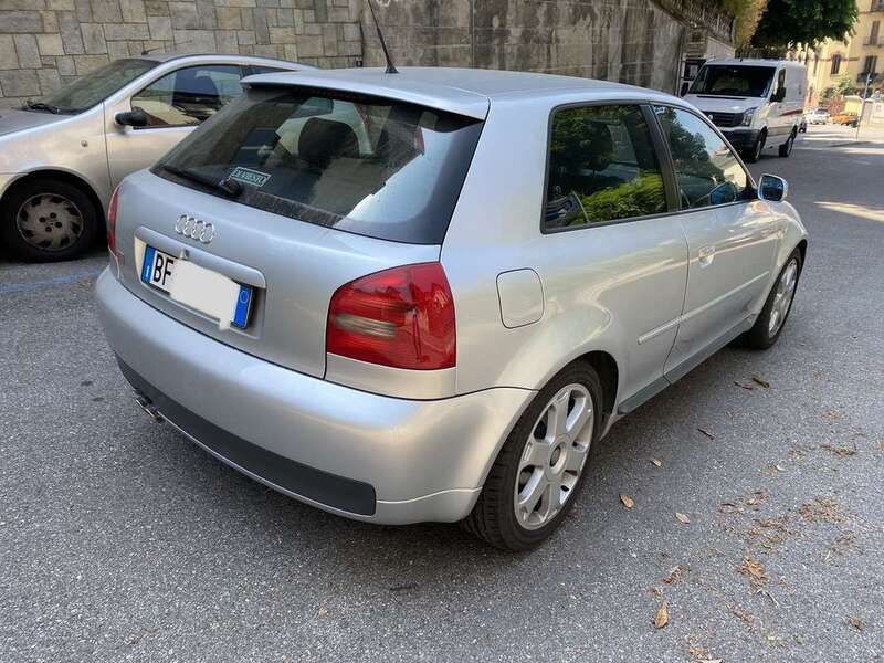 Usata 2000 Audi S3 Tre volumi | 20.800 € (Molto cara) - Immagine 1/4