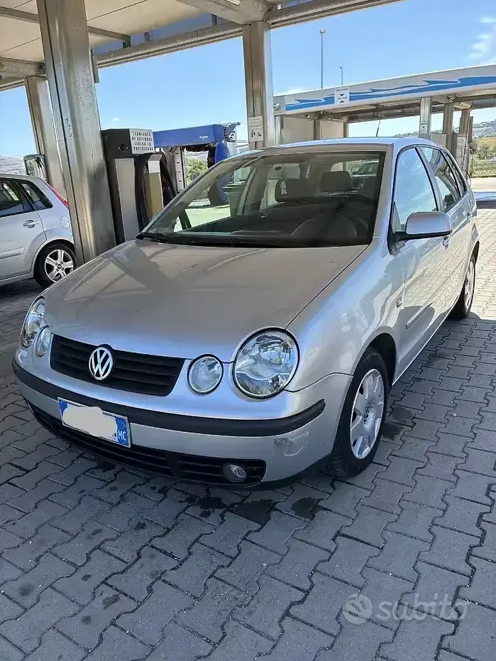 Usata VW Polo 75 CV (55 kW) 2005 Grigio Berlina