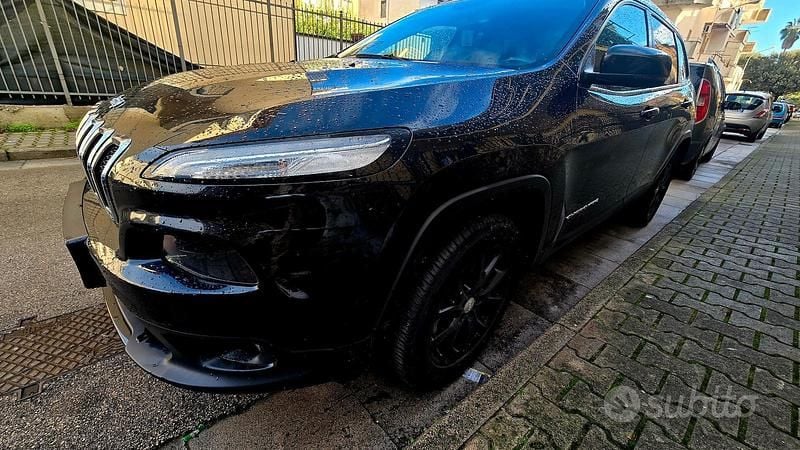 Usata Jeep Cherokee 170 CV (125 kW) 2015 Nero SUV