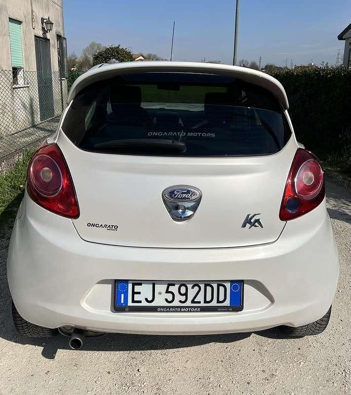 Begagnad Ford Ka Titanium 69 HK (50 kW) 2011 Halvkombi