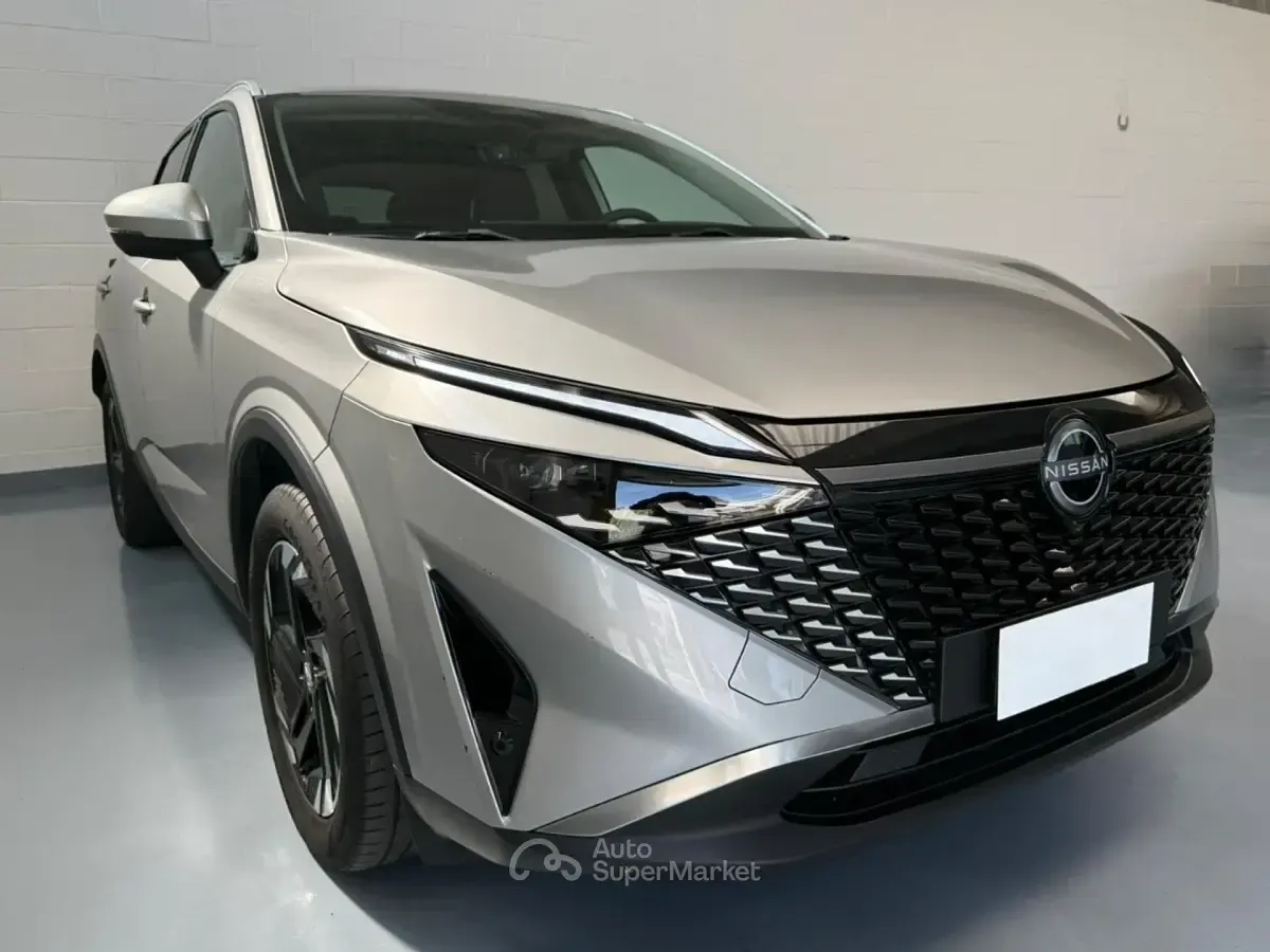 Usata Nissan Qashqai N-Connecta 140 CV (102 kW) 2025 Verde SUV