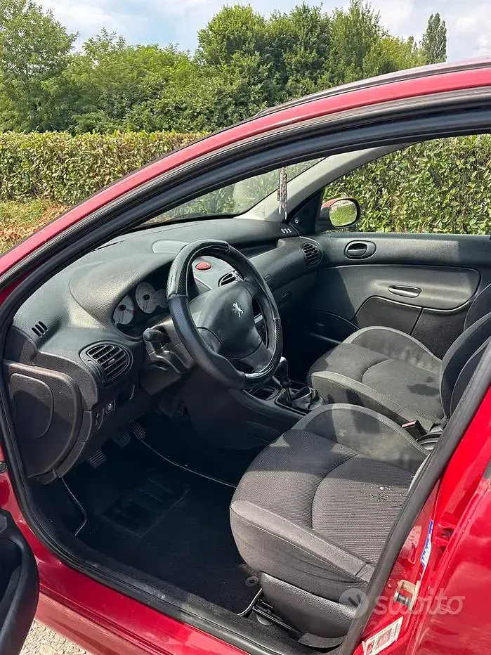 Usata Peugeot 206 2005 Rosso Utilitaria