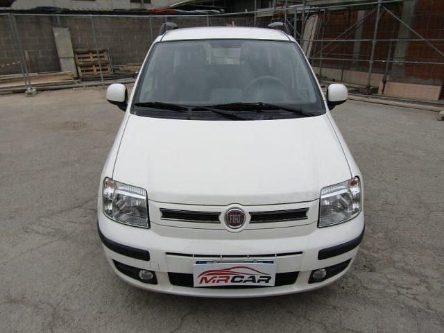 Usata Fiat Panda Active 69 CV (50 kW) 2011 Bianco Utilitaria