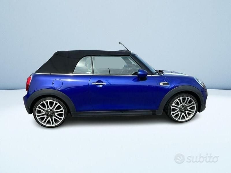 Usata Mini Cooper D Cabriolet Hype 116 CV (85 kW) 2018 Blu Cabrio