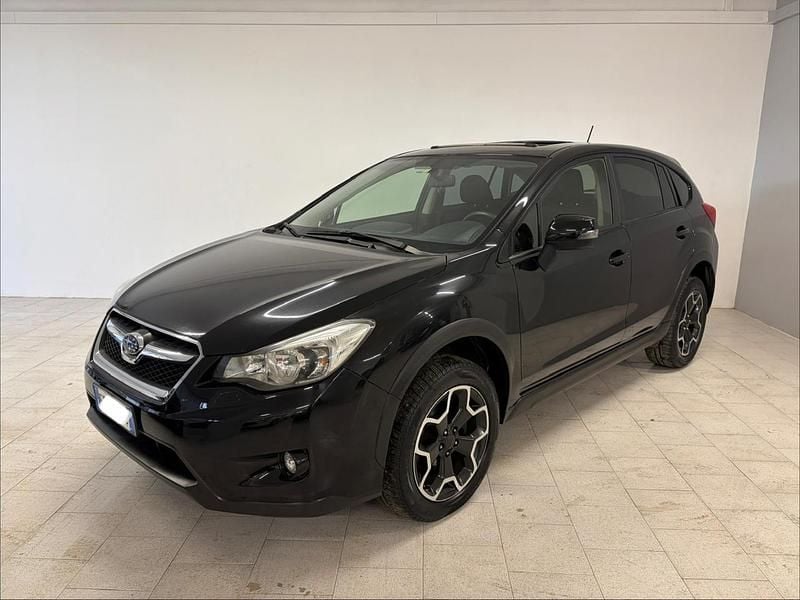 Nero Usata 2016 Subaru XV SUV | 8300 € (Buon prezzo) - Immagine 1/4