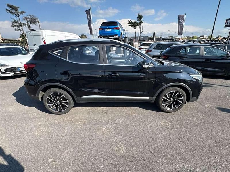 Usata MG ZS Luxury 106 CV (77 kW) 2024 Nero SUV
