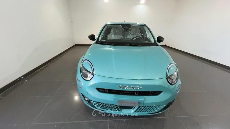 Nuova Fiat 600 La Prima 101 CV (74 kW) 2026 Blu SUV