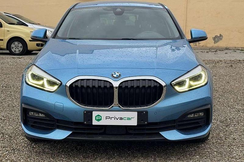 Usata BMW 116 Advantage 116 CV (85 kW) 2020 Blu Utilitaria