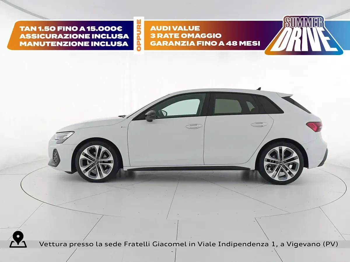 Usata Audi A3 S-Line 150 CV (110 kW) 2025 Bianco ghiacciaio metallizzato Berlina