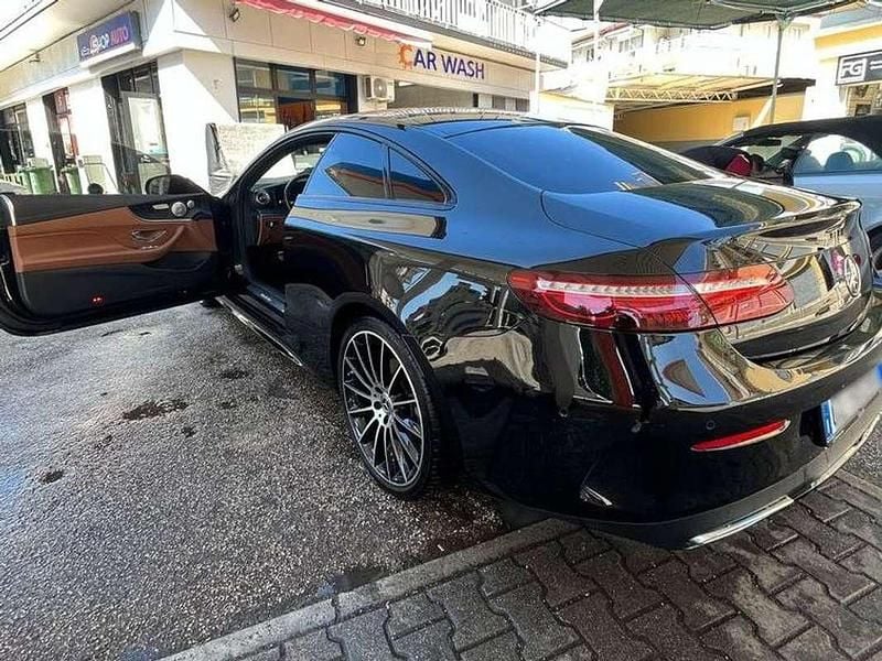 Usata Mercedes E220 Premium Plus 194 CV (142 kW) 2020 Nero Cabrio