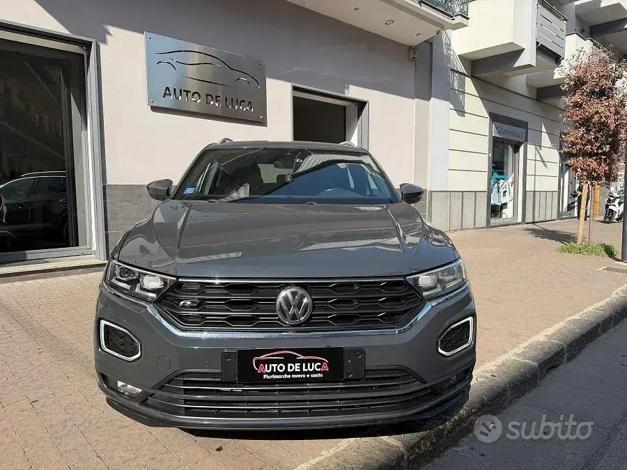 Usata VW T-Roc R-line 150 CV (110 kW) 2021 Grigio SUV