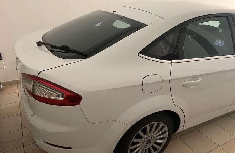 Begagnad Ford Mondeo 140 HK (102 kW) 2014 Sedan