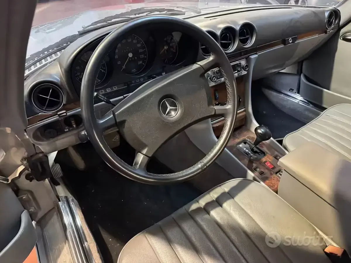 Usata Mercedes SL420 188 CV (138 kW) 1986 Grigio Cabrio