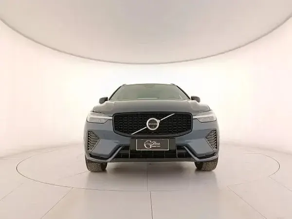 Usata Volvo XC60 Plus 235 CV (172 kW) 2023 Blu SUV