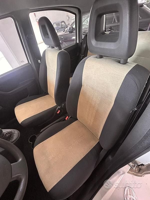 Usata Fiat Panda Dynamic 70 CV (51 kW) 2010 Bianco Utilitaria