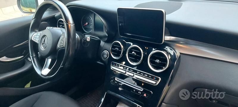 Usata Mercedes GLC220 170 CV (125 kW) 2015 Bianco Berlina