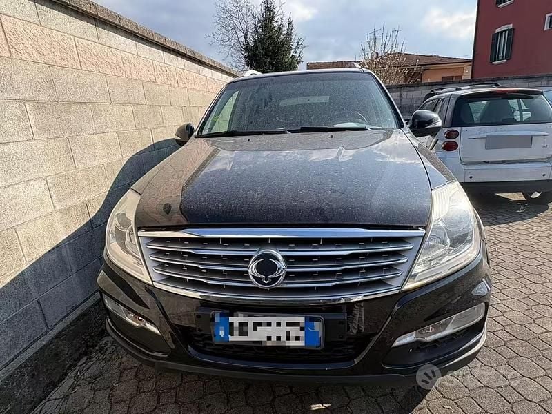 Usata SsangYong Rexton 2014 Nero SUV
