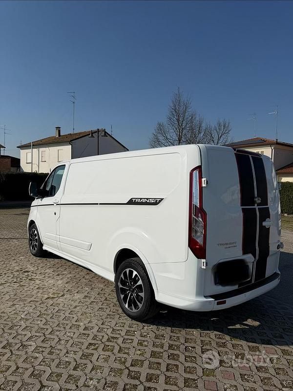 Usata Ford Transit Custom Sport 185 CV (136 kW) 2021 Berlina