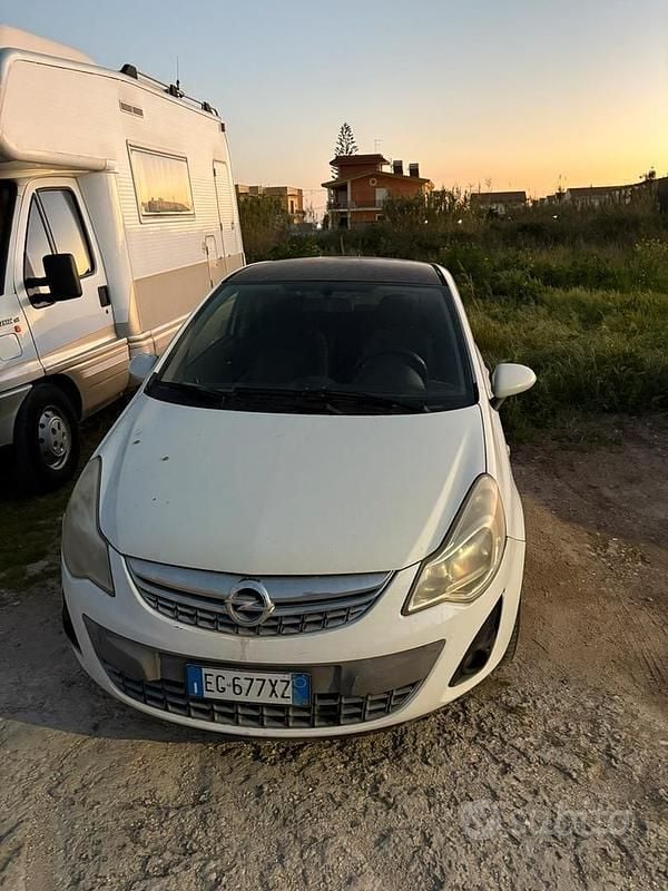 Usata Opel Corsa 2011 Bianco Utilitaria