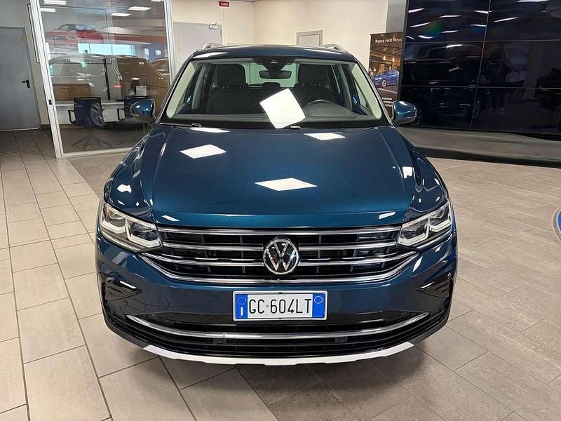 Usata VW Tiguan Elegance 150 CV (110 kW) 2021 Blu metallizzato SUV