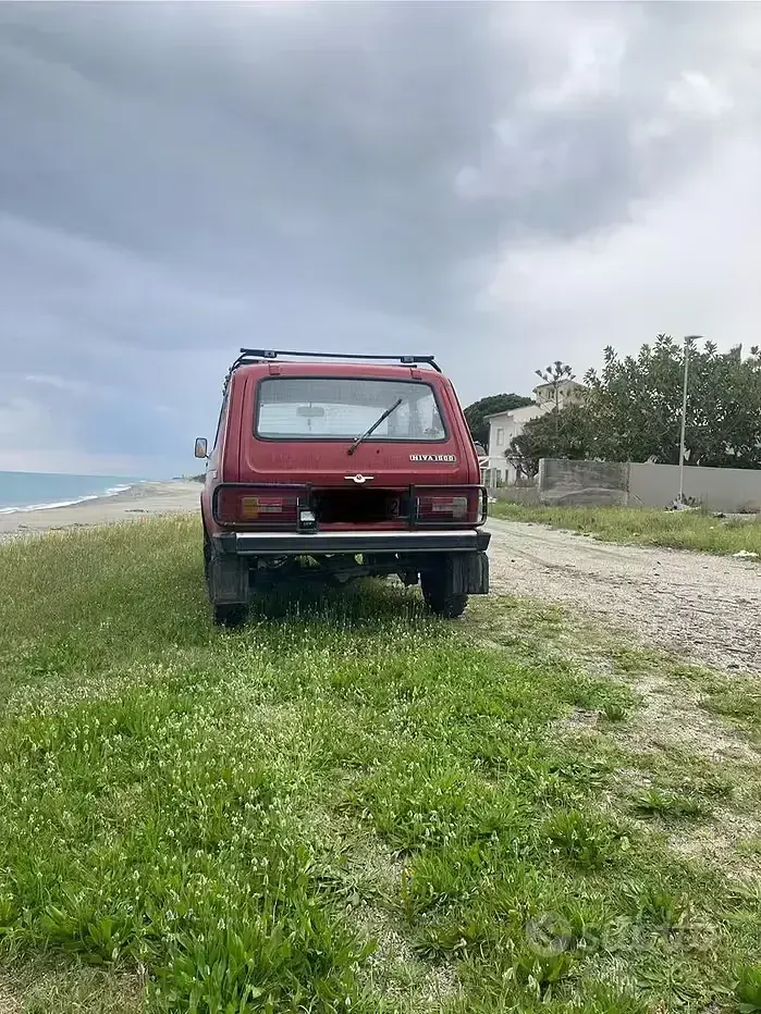 Usata Lada niva 75 CV (55 kW) 1992 Rosso SUV