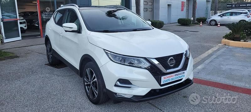 Usata Nissan Qashqai N-Connecta 115 CV (84 kW) 2020 Bianco SUV