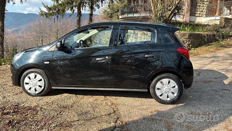 Usata Mitsubishi Space Star Intense 71 CV (52 kW) 2014 Nero Monovolume