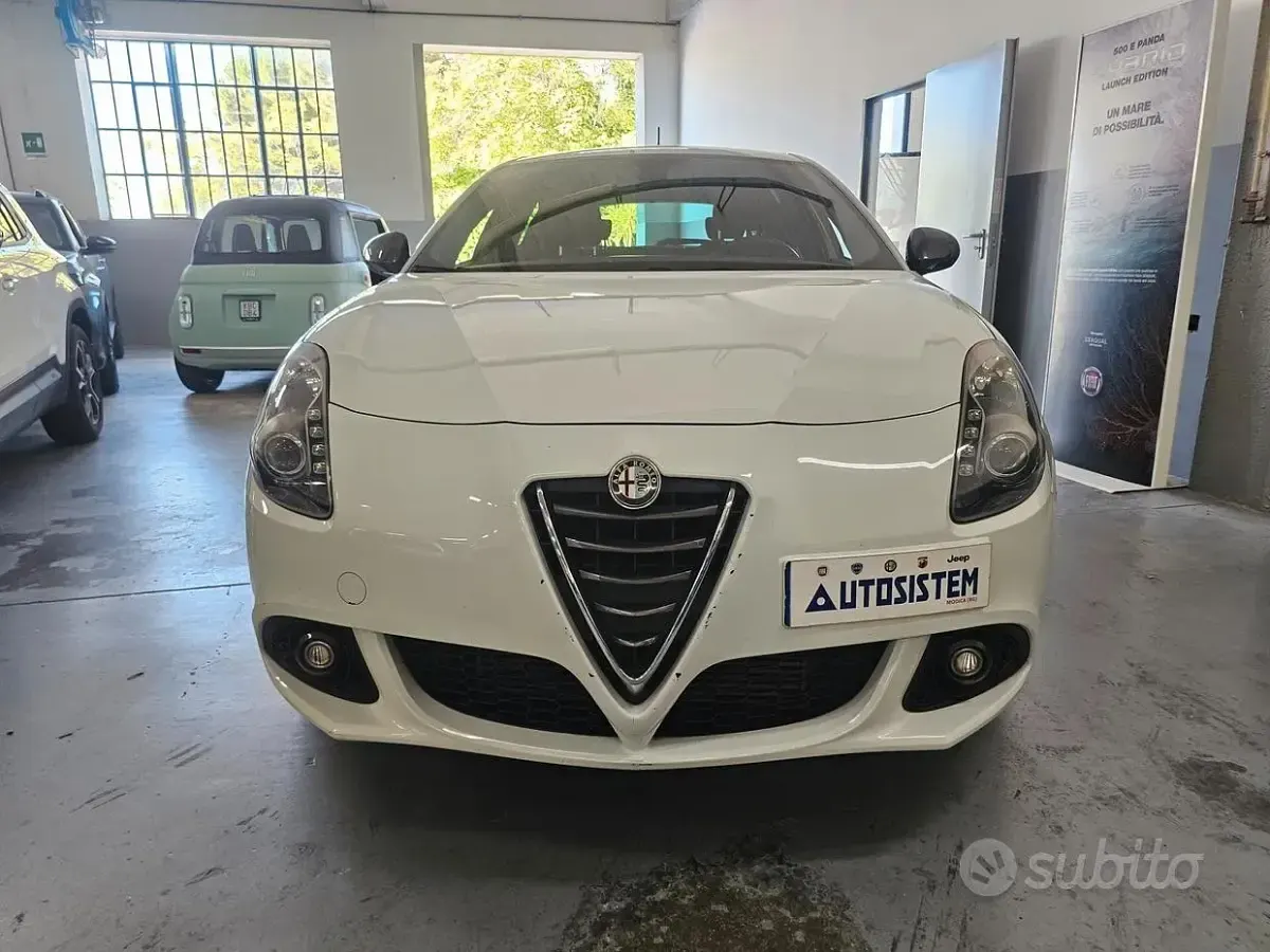 Usata Alfa Romeo Giulietta Sprint 150 CV (110 kW) 2015 Bianco Utilitaria