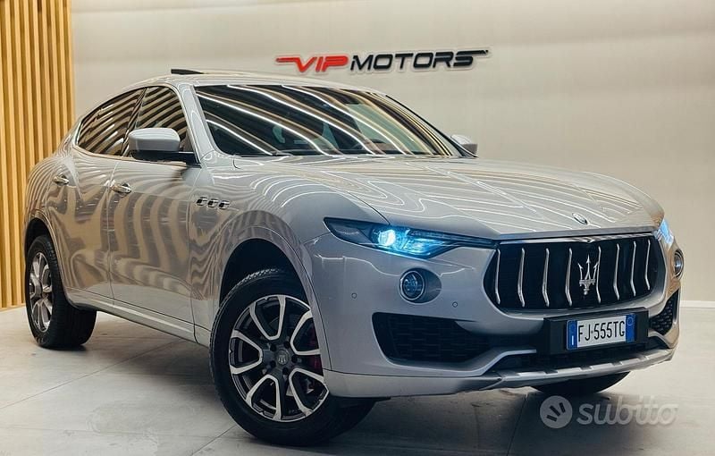 Usata Maserati Levante GranLusso 275 CV (202 kW) 2017 Grigio SUV