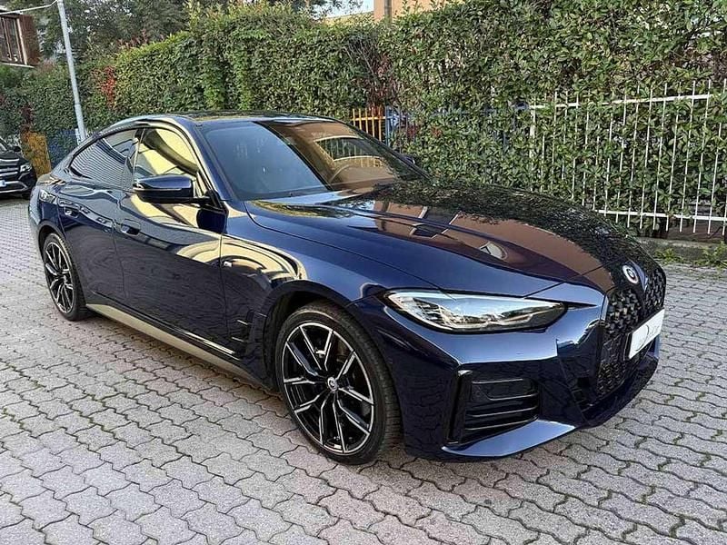 Usata BMW 420 M Sport 190 CV (139 kW) 2022 Blu/azzurro Coupé