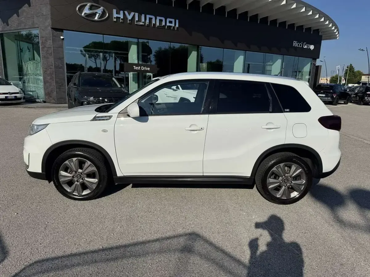 Usata Suzuki Vitara Cool 111 CV (81 kW) 2018 Bianco SUV