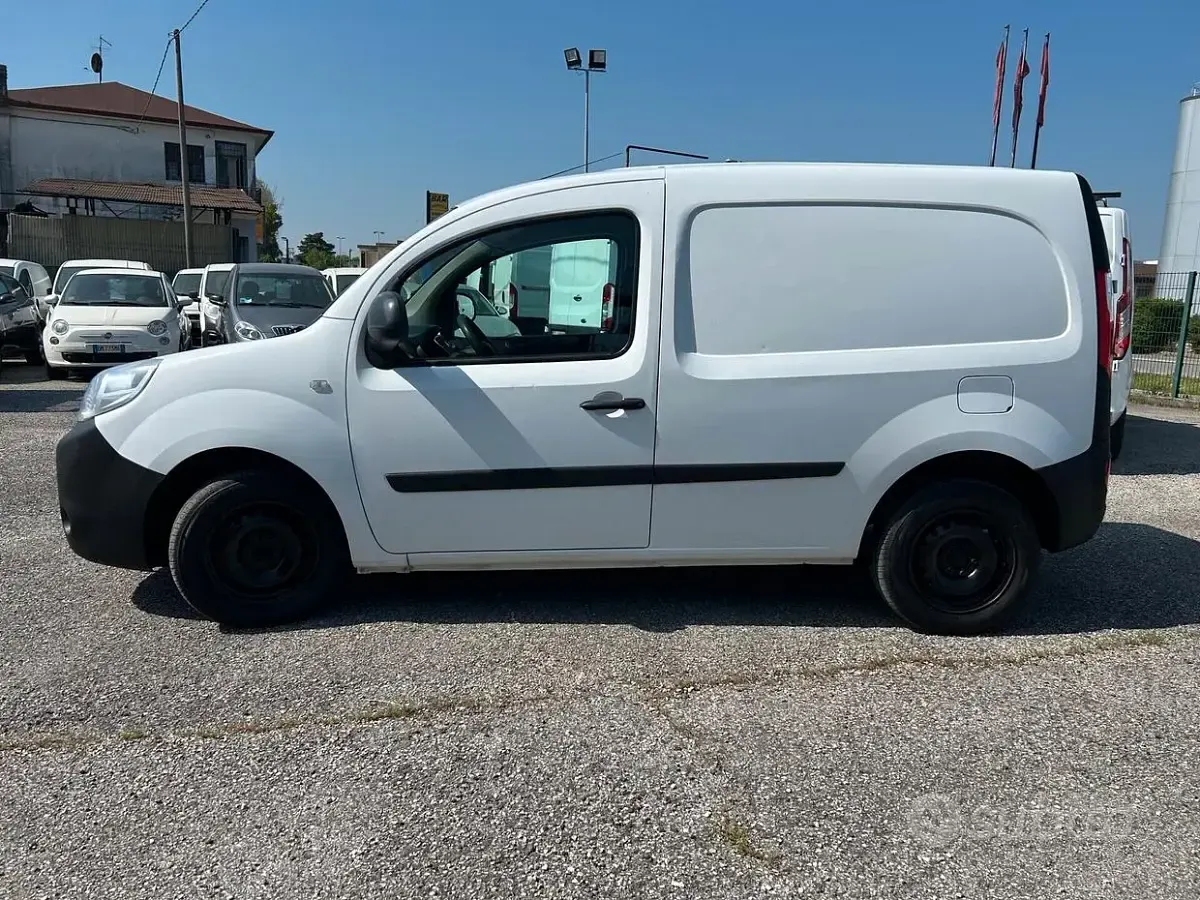 Usata Renault Kangoo 90 CV (66 kW) 2017 Bianco Monovolume