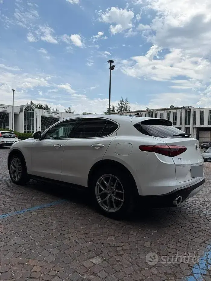 Usata Alfa Romeo Stelvio 210 CV (154 kW) 2019 Bianco SUV
