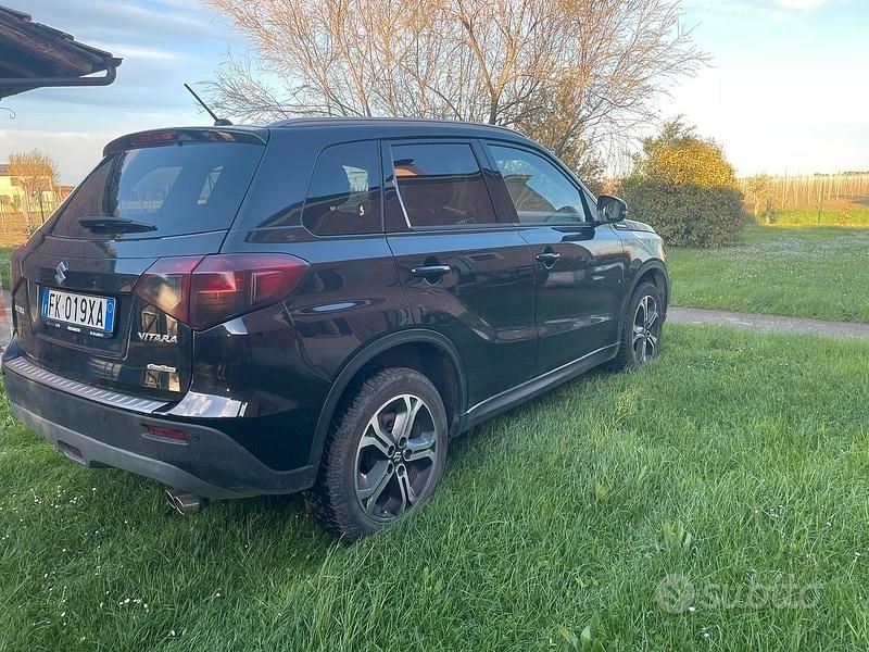 Usata Suzuki Vitara 120 CV (88 kW) 2017 SUV