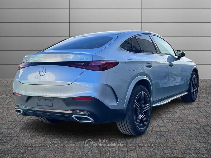 Nuova Mercedes GLC220 197 CV (144 kW) 2026 Argento Coupé