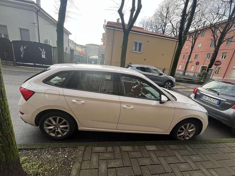 Usata Skoda Scala Style 90 CV (66 kW) 2021 Bianco Utilitaria