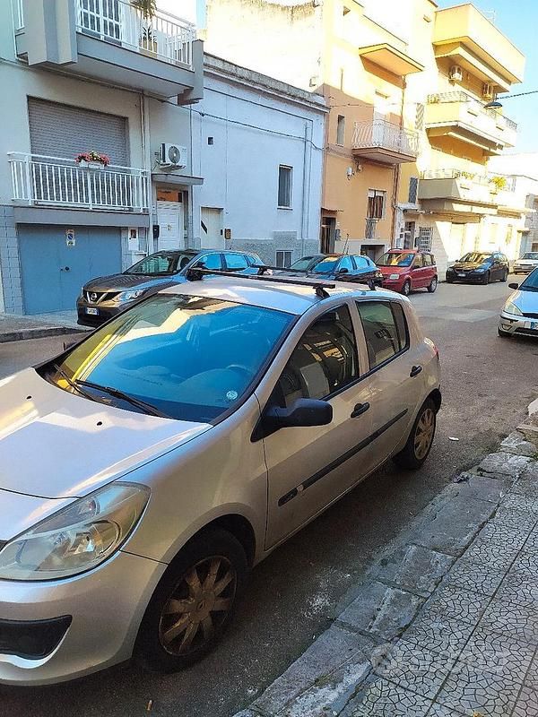 Usata Renault Clio II 2006 Grigio Berlina